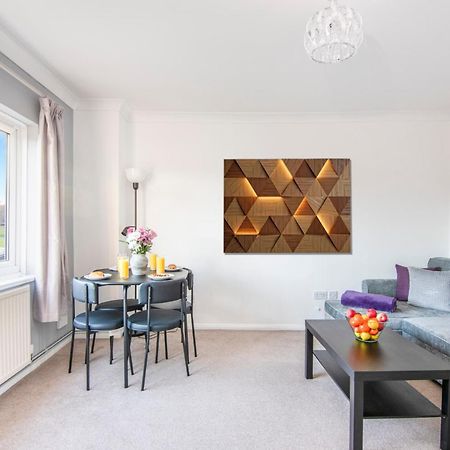 Onsitestays - Cosy 2-Bedroom Apartment With Private Entrance & Long Stay Prices グレーブゼンド エクステリア 写真