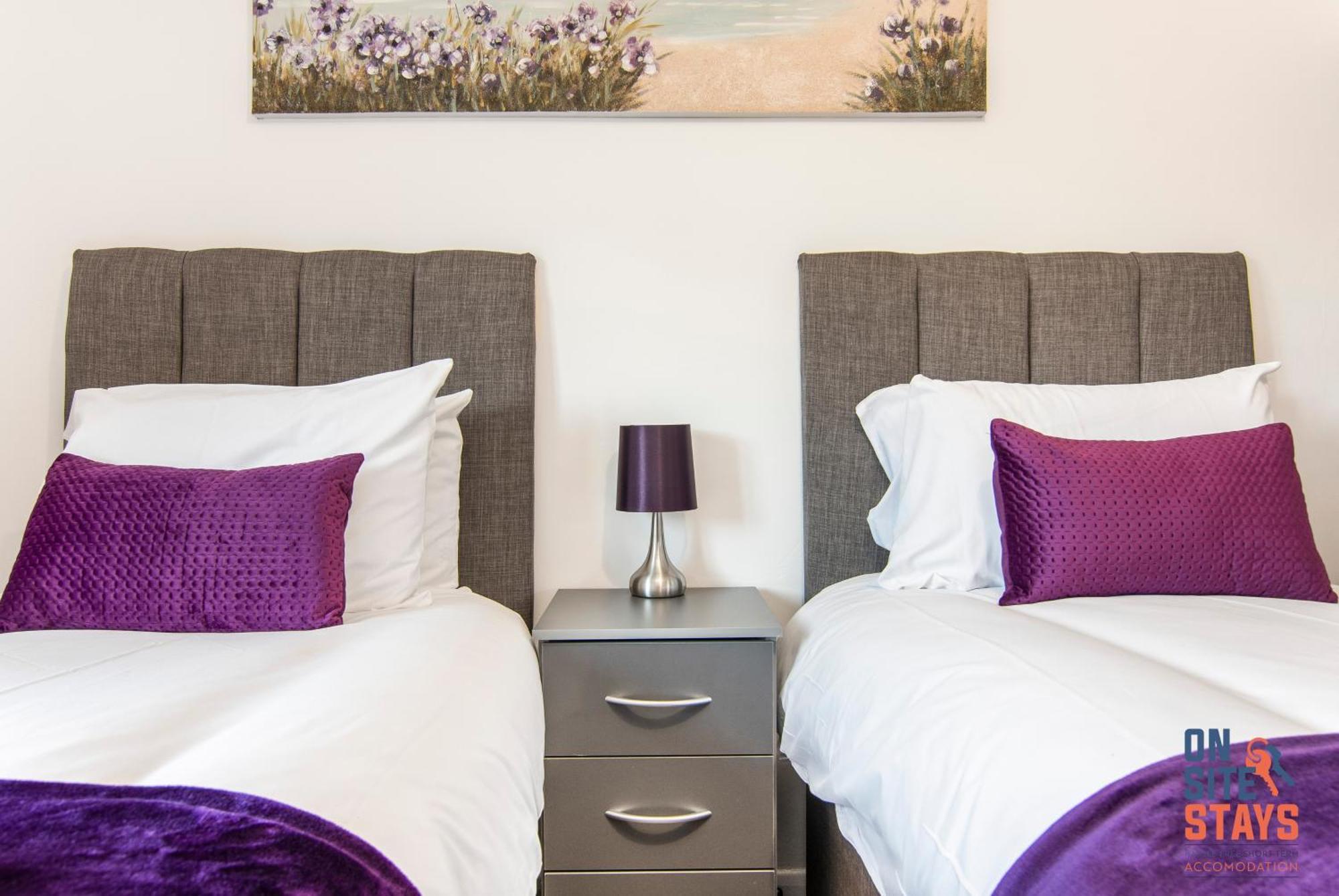 Onsitestays - Cosy 2-Bedroom Apartment With Private Entrance & Long Stay Prices グレーブゼンド エクステリア 写真