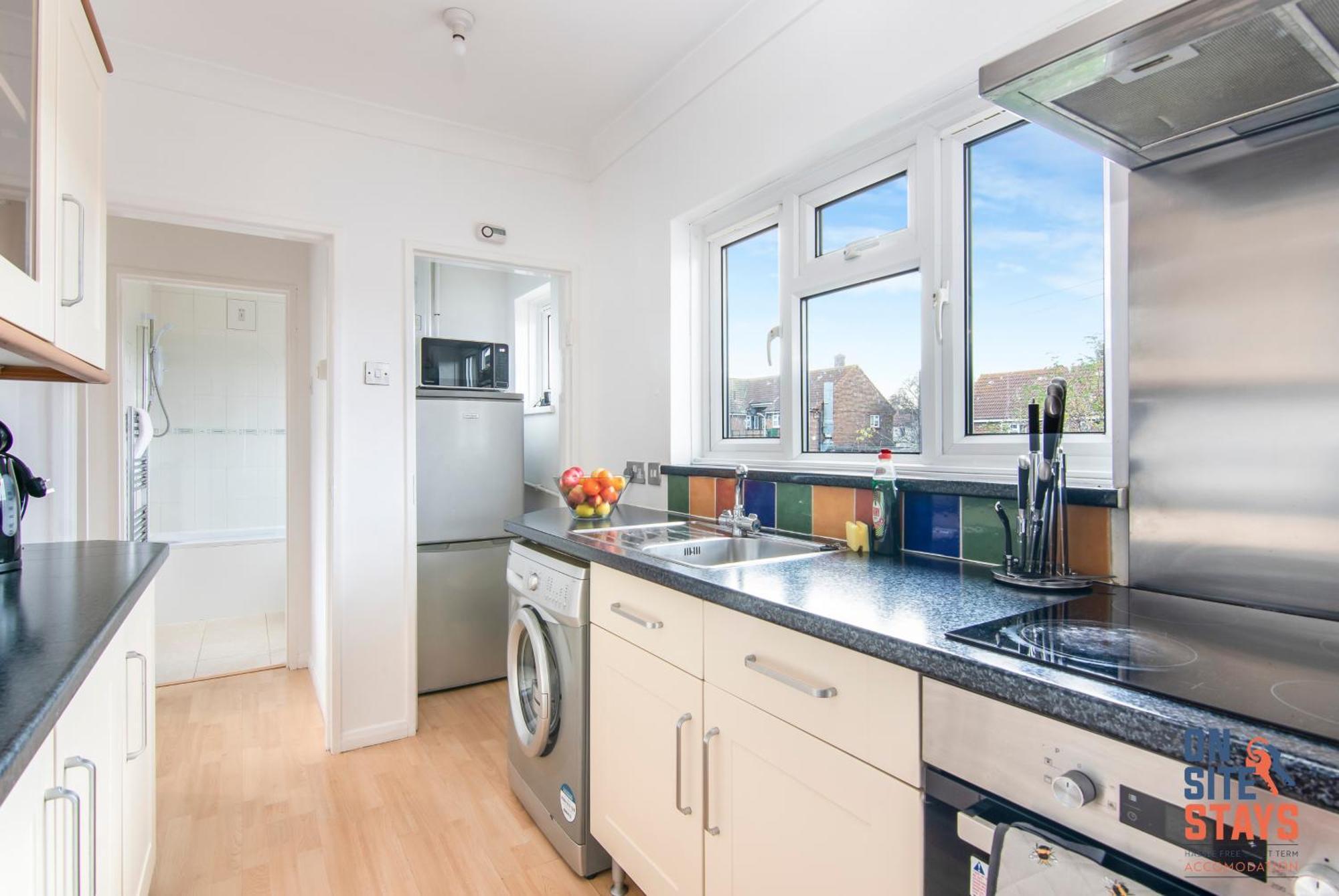 Onsitestays - Cosy 2-Bedroom Apartment With Private Entrance & Long Stay Prices グレーブゼンド エクステリア 写真