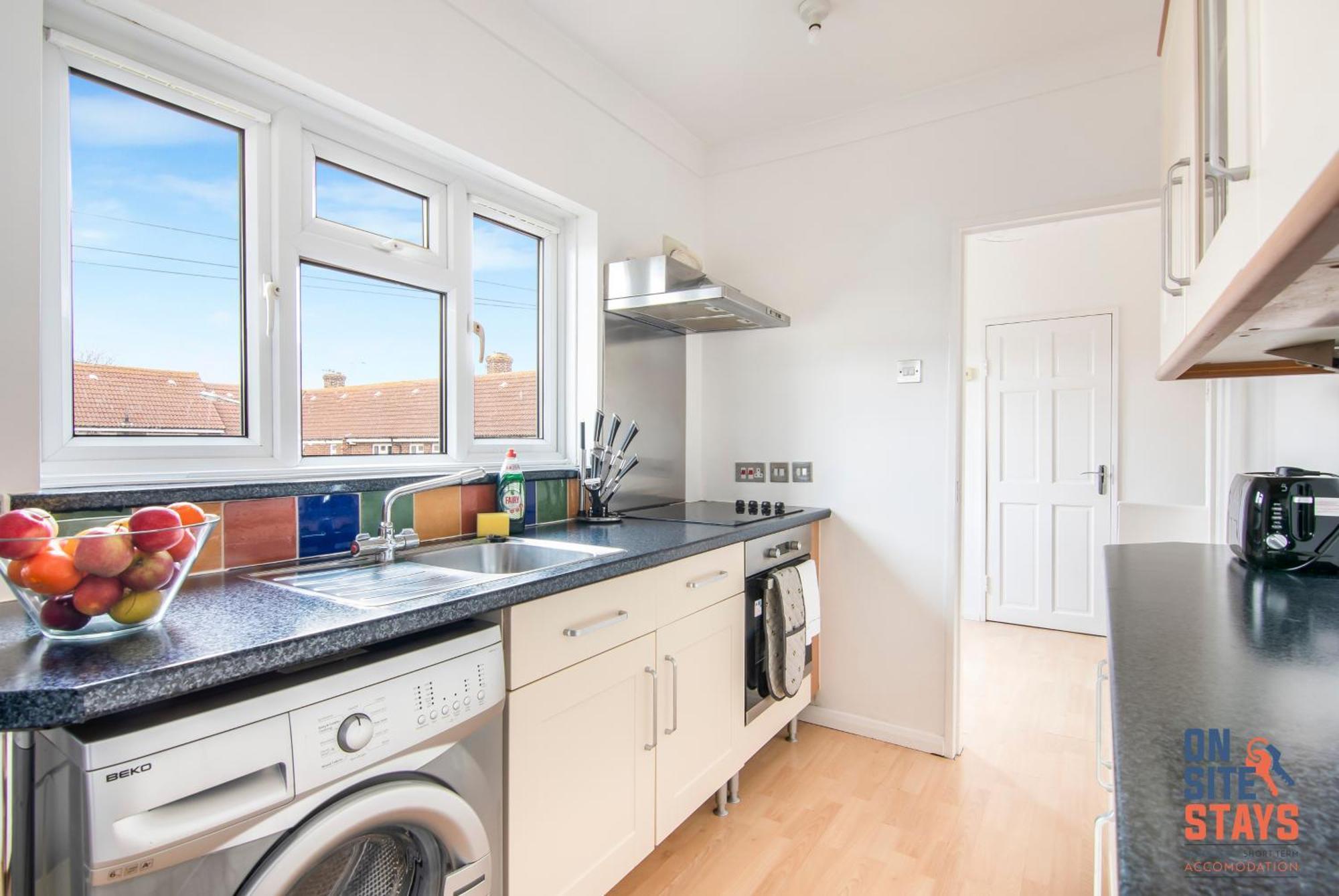 Onsitestays - Cosy 2-Bedroom Apartment With Private Entrance & Long Stay Prices グレーブゼンド エクステリア 写真