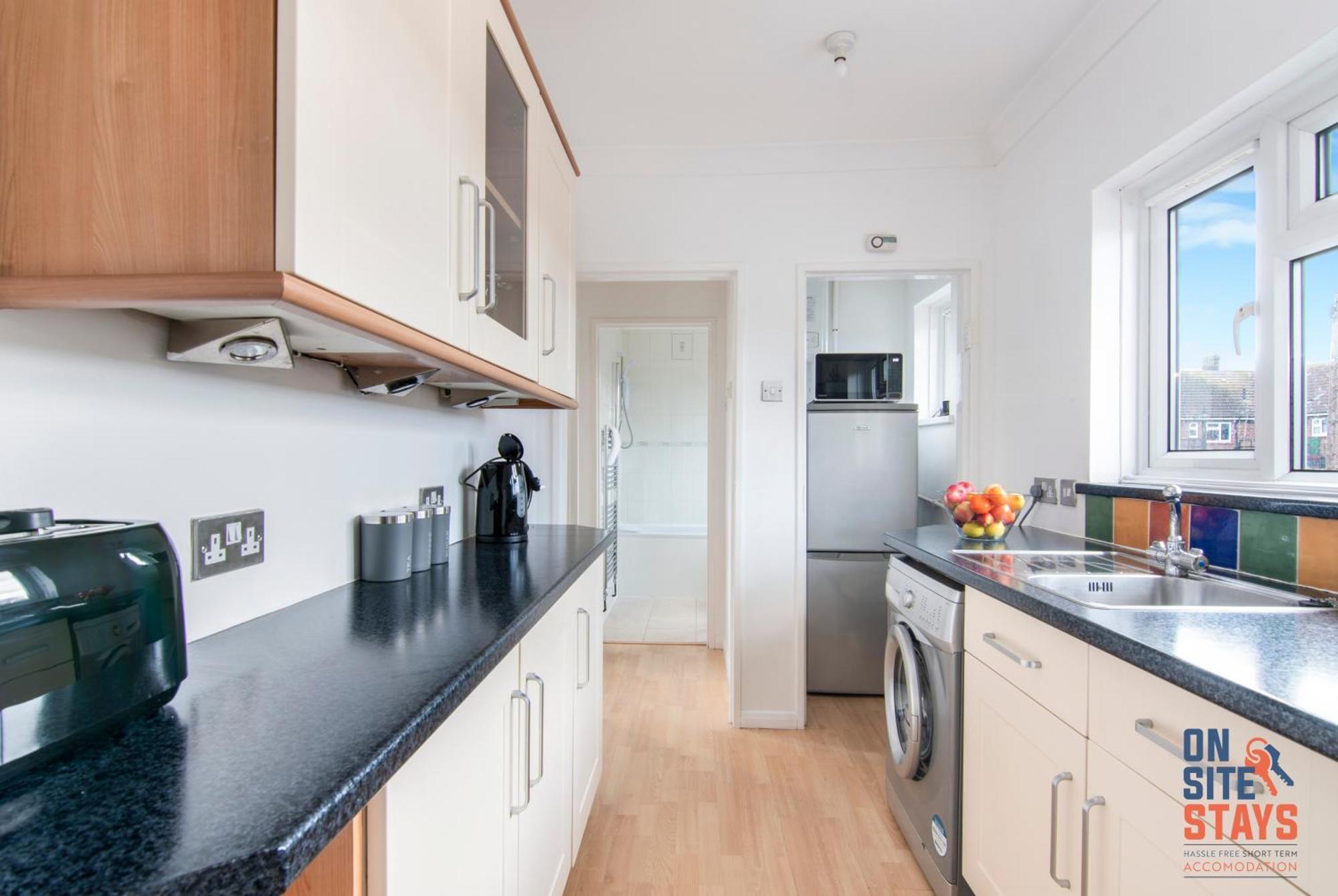 Onsitestays - Cosy 2-Bedroom Apartment With Private Entrance & Long Stay Prices グレーブゼンド エクステリア 写真