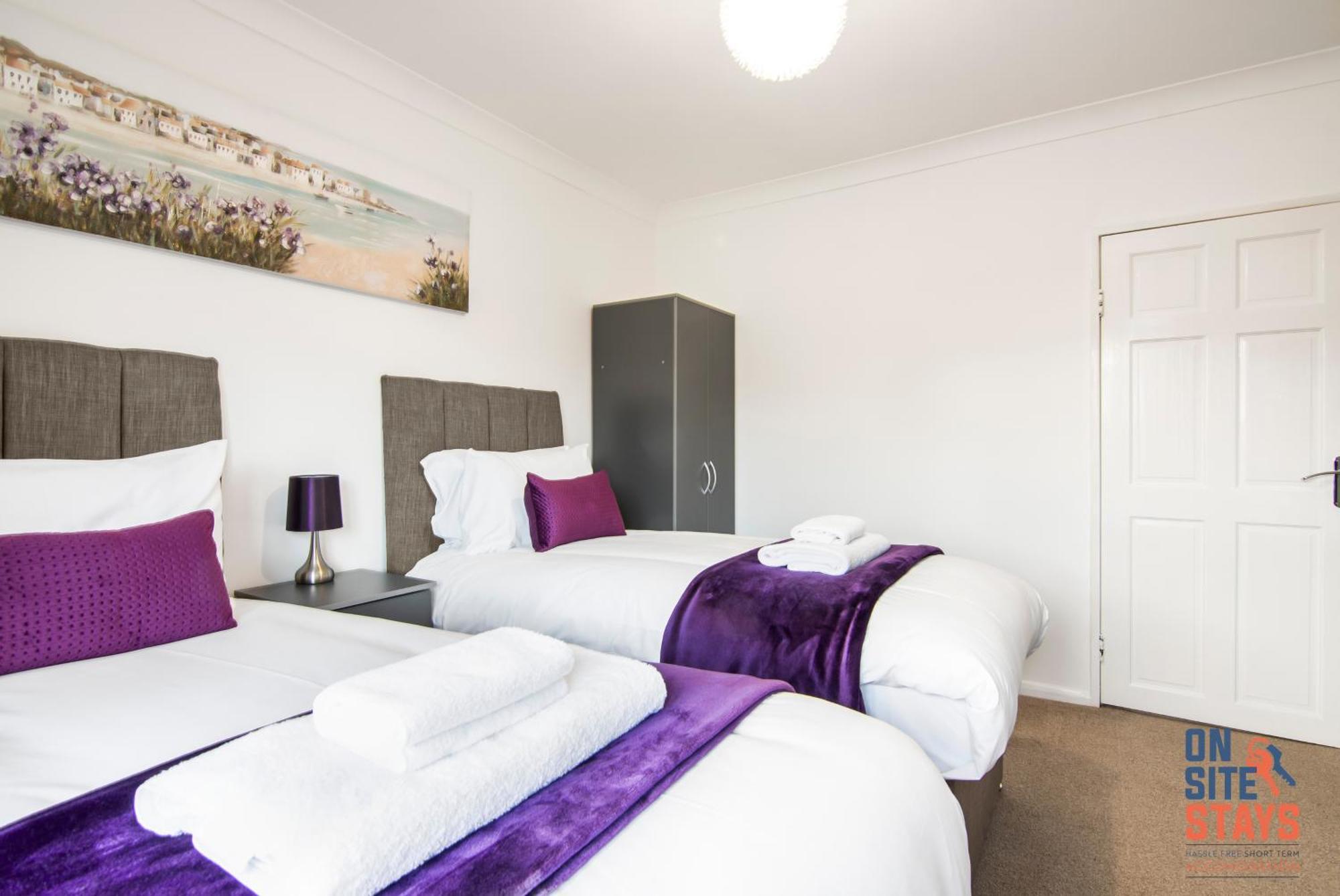 Onsitestays - Cosy 2-Bedroom Apartment With Private Entrance & Long Stay Prices グレーブゼンド エクステリア 写真